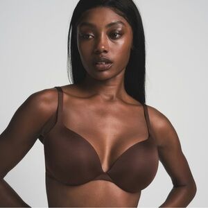 🤎SKIMS Ultimate Pushup Plunge Bra Cocoa 34B
